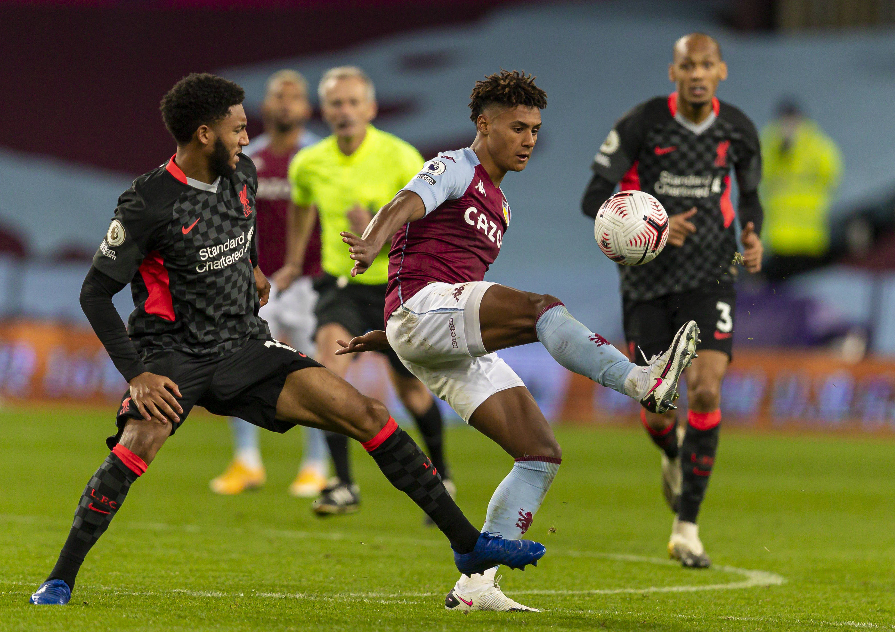 甲赛场上显 甲赛场上显